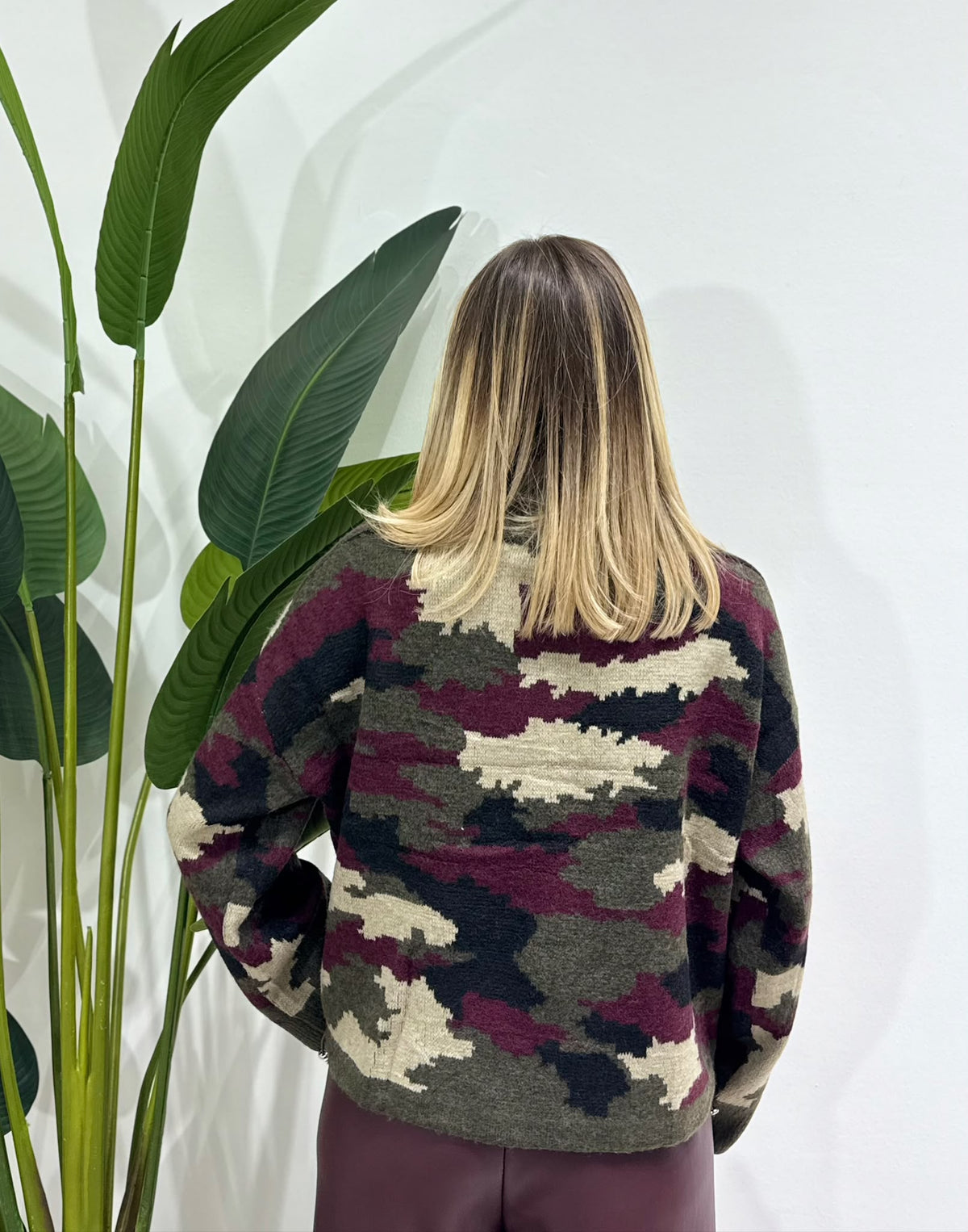 Pull camouflage bordeaux
