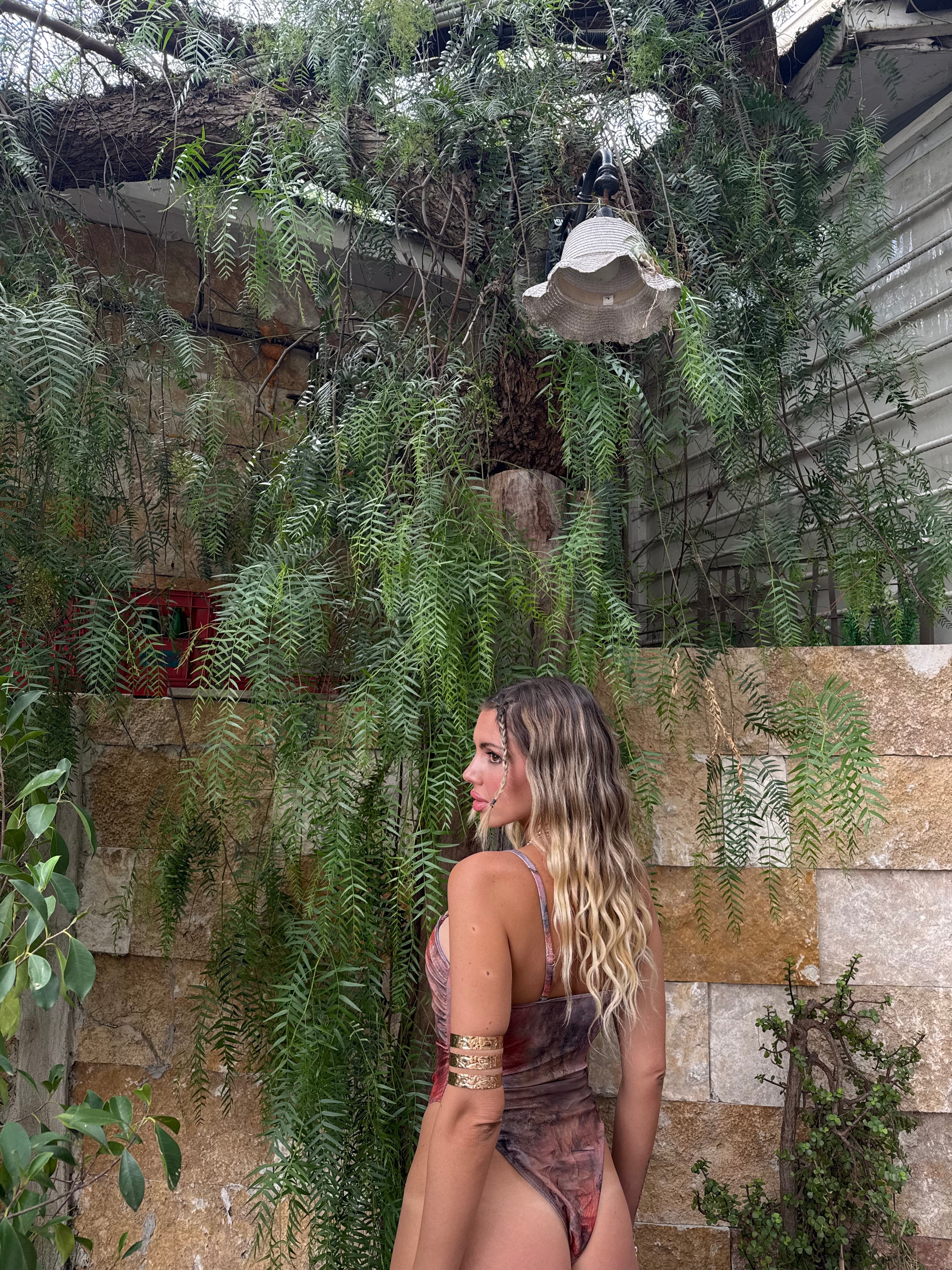 Tris Bikini Desert
